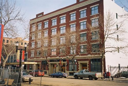 Principal facade