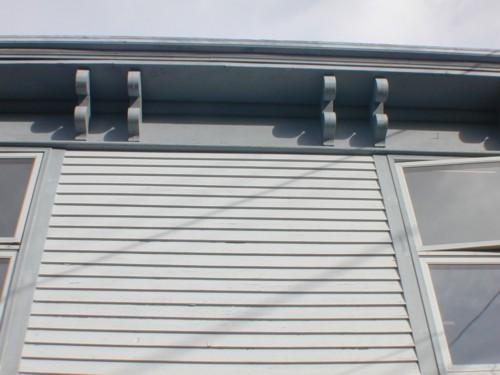 Bracket detail