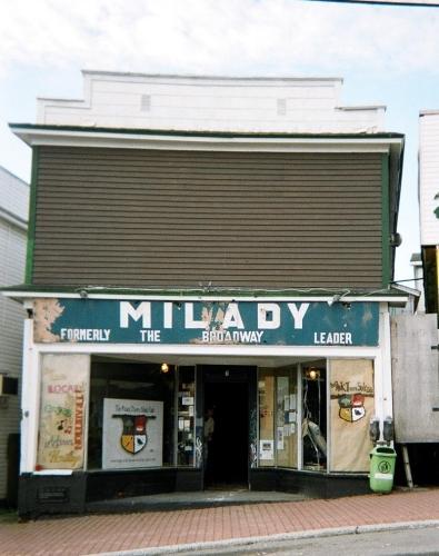 Julius Swirsky Clothing Store, 7 Broadway, Corner 