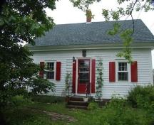 Front elevation, Cannon House, Diligent River, Nova Scotia, 2007.
; Heritage Division, NS Dept. of Tourism, Culture and Heritage, 2007