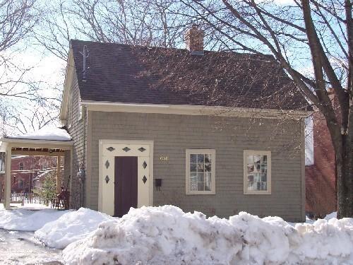 650 Charlotte Street - Front view