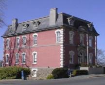 Exterior view of the Customs House, 2004.; City of Victoria, 2004