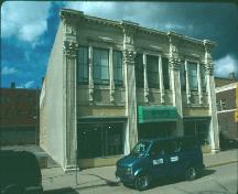Exterior frontal view of the Hudson's Bay Company Store, 1995.; Government of Saskatchewan, F. Korvemaker, 1995.