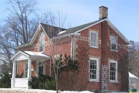 Southeast View of 259 St. Andrew Street East