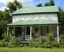 facade of St. Louis House; RHI 2006