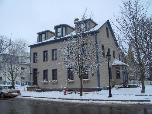 27 Water Street