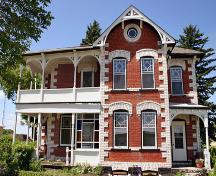 East elevation of the White House, Carberry, 2006; Historic Resources Branch, Manitoba Culture, Heritage, Tourism and Sport, 2006