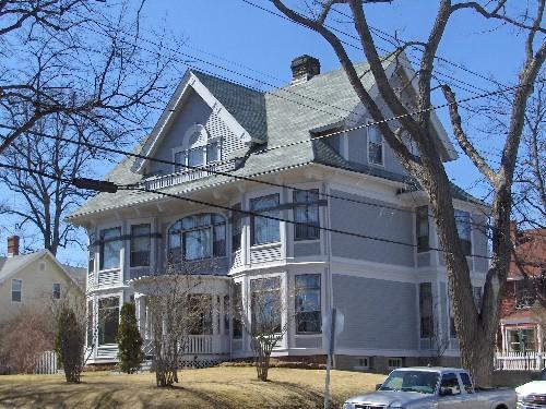 Hillhurst Inn