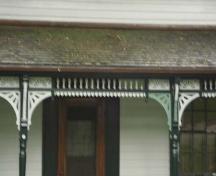 Featured is the fretwork and bargeboard on the veranda.; Martina Braunstein, 2007.