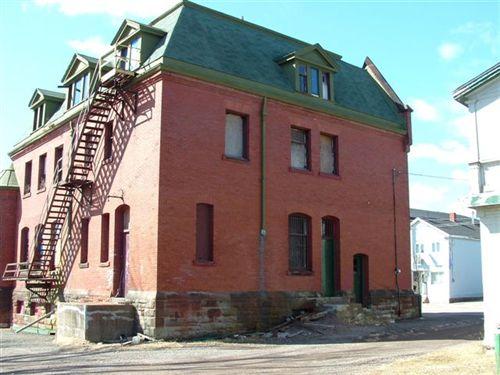Side Elevation