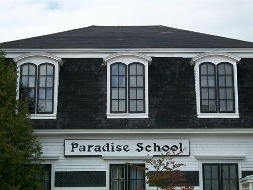 Concave Mansard Roof