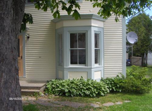 Rogers Residence - Bay window