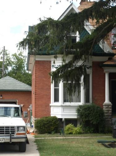 Detailed view of bay window, Box Residence, 2008