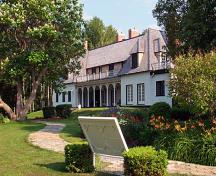General view of Stephen Leacock Museum, showing the 1928 house, 2003.; Parks Canada Agency / Agence Parcs Canada, 2003.