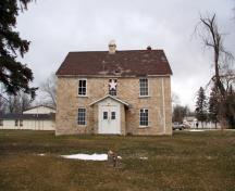 Primary elevation, from the east, of St. Peter's Dynevor Anglican Church Rectory, Selkirk area, 2007; Historic Resources Branch, Manitoba Culture, Heritage and Tourism, 2007