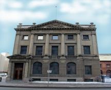 Façade principale - de l'est de la Bank of British North America, Winnipeg, 2007; Historic Resources Branch, Manitoba Culture, Heritage and Tourism, 2007