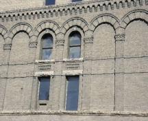 Mur sud (détail) du bâtiment Earn International, Winnipeg, 2006; Historic Resources Branch, Manitoba Culture, Heritage and Tourism, 2006