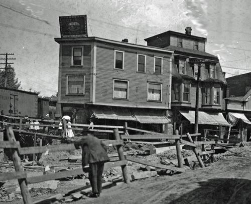 Flat Iron Building - 1915