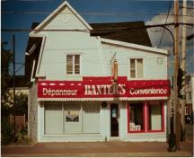 Front façade of Baldwin House; City of Bathurst