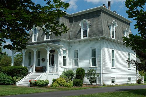 Front and Side Perspective