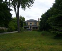 Of note is the Wales House's set back from the street.; Kirsten Pries, 2008.