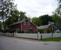 Of note is the saltbox style roof.; Kirsten Pries, 2008.