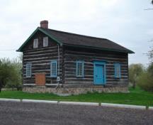 Of note are the externally visible second floor beams.; Paul Dubniak, 2008.
