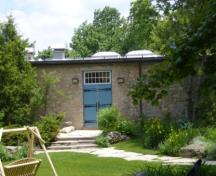 Featured is the double-door side entrance to the warehouse.; Kirsten Pries, 2008.