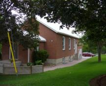 Of note is the recycled red brick.; Kirsten Pries, 2008.