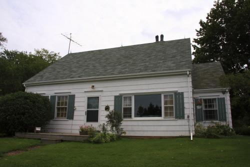 Showing front elevation