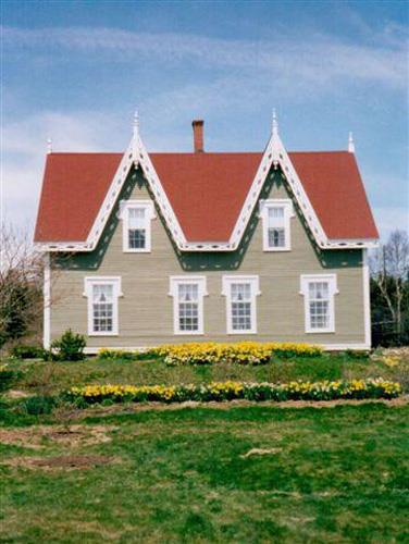 Isaac Newton House, 2000