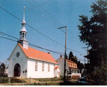 Vue générale de l'église Notre-Dame-de-Lorette, 1999.; Olivier Larochelle, Parks Canada Agency / Agence Parcs Canada, 1999.