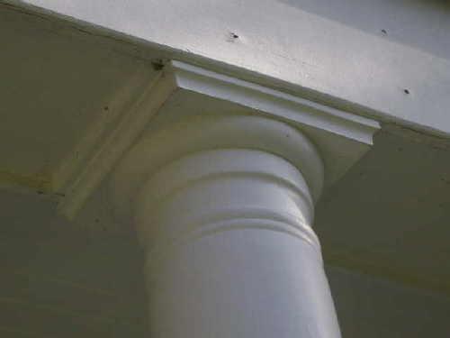 Croix Crest - Column