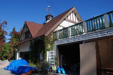 View of carriage house, 2009