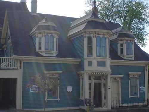 Front façade