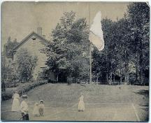Court de tennis; Village of Dorchester