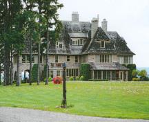 General view of the J.T. Todd House in the Senneville Historic District National Historic Site of Canada, 2001.; Agence Parcs Canada / Parks Canada Agency, Michel Pelletier, 2001.