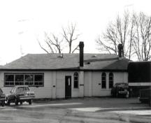 Front view of the building, 1988; Parks Canada Agency/Agence Parcs Canada, 1988.