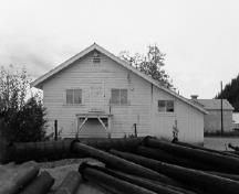 View of the rear elevation of the Gold Room, showing the simple and functional nature of its design, and its overall good workmanship and appropriate use of materials, 1988.; Parks Canada Agency / Agence Parcs Canada, 1988.