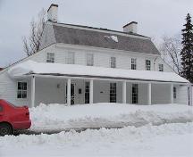 Front elevation, Fort Sackville Manor, Bedford, 2004.; HRM Planning and Development Services, Heritage Property Program, 2004.