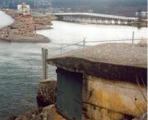 Photo extérieur; (J. Mattie, NHSD-HSB, Parks/Parcs Canada, 1997.)
