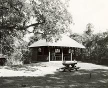 General view of the Shelter, showing the simple, open design and unpartitioned interior space, 1992.; Archaeological Services and Historica Ltd., 1992.