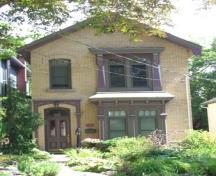 Of note is the first-storey bay window surmounted by an ornate cornice.; Lyndsay Haggerty, 2007.