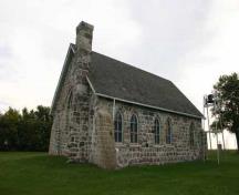 Vue de la façade principale de l'église anglicane St. Mary et St. Alban's, Kaleida, 2011.; Historic Resources Branch, Manitoba Culture, Heritage and Tourism, 2011
