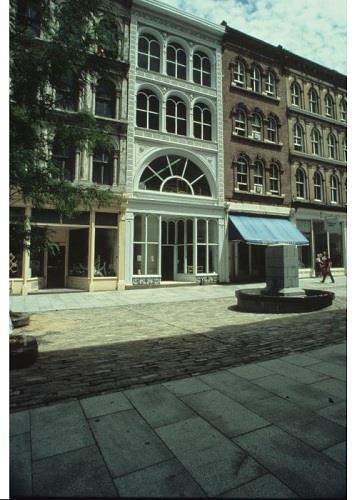 Façade
