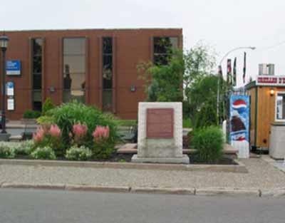 la plaque de la CLMHC