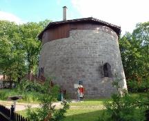 General view of Martello Tower 2; Commission des champs de bataille nationaux \ The National Battlefields Commission