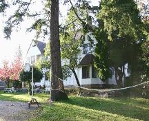 Exterior view of Hill Farm, 2004; District of Saanich, 2004