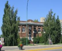 Close-up View of Front Façade, 2004.; Government of Saskatchewan, Jennifer Bisson, 2004.