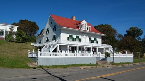 Chapais House